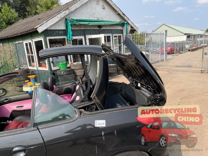 Peugeot 206 CC 2.0 16V Sloopvoertuig (2004, Zwart)