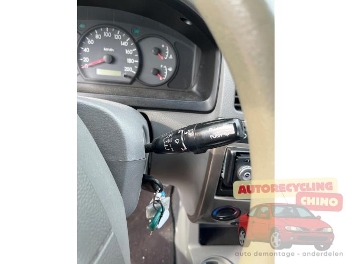 Kia Rio 1.5 16V Sloopvoertuig (2004, Grijs)