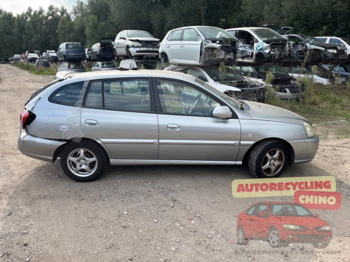 Kia Rio 1.5 16V Sloopvoertuig (2004, Grijs)
