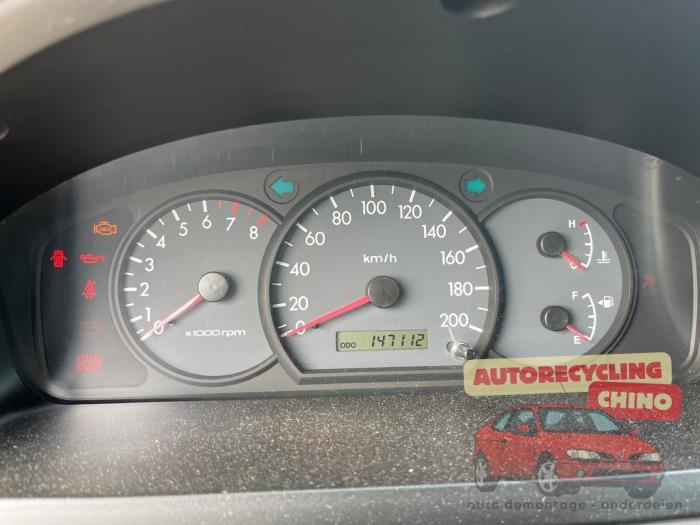 Kia Rio 1.5 16V Sloopvoertuig (2004, Grijs)