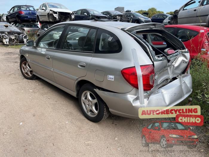 Kia Rio 1.5 16V Sloopvoertuig (2004, Grijs)