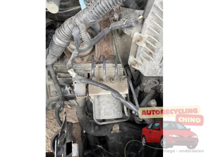 Peugeot Expert 2.0 HDi 120 Sloopvoertuig (2009, Zwart)