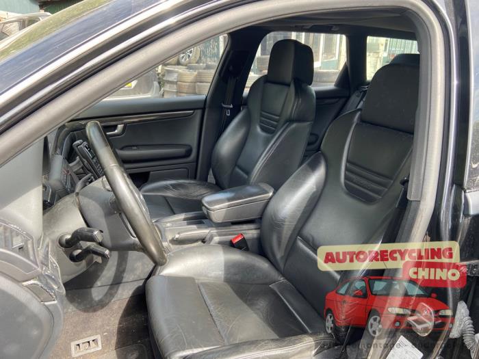 Audi S4 Avant S4 4.2 V8 40V Occasion (2004, Zwart)