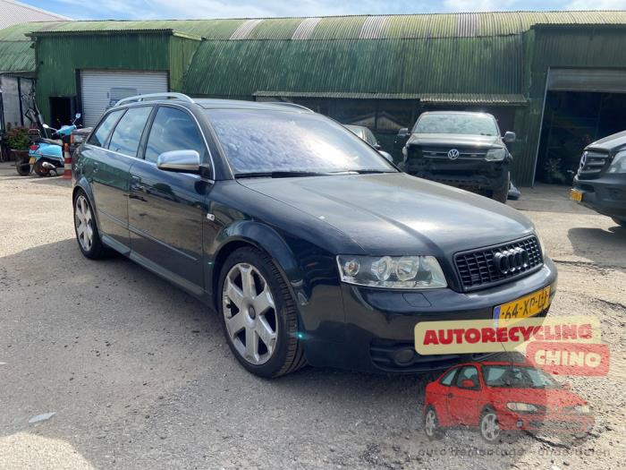 Audi S4 Avant S4 4.2 V8 40V Occasion (2004, Zwart)
