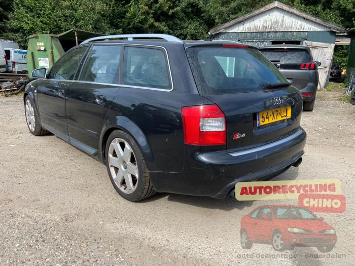 Audi S4 Avant S4 4.2 V8 40V Occasion (2004, Zwart)