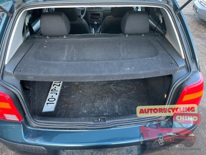 Volkswagen Golf IV 1.6 16V Sloopvoertuig (2002, Groen)