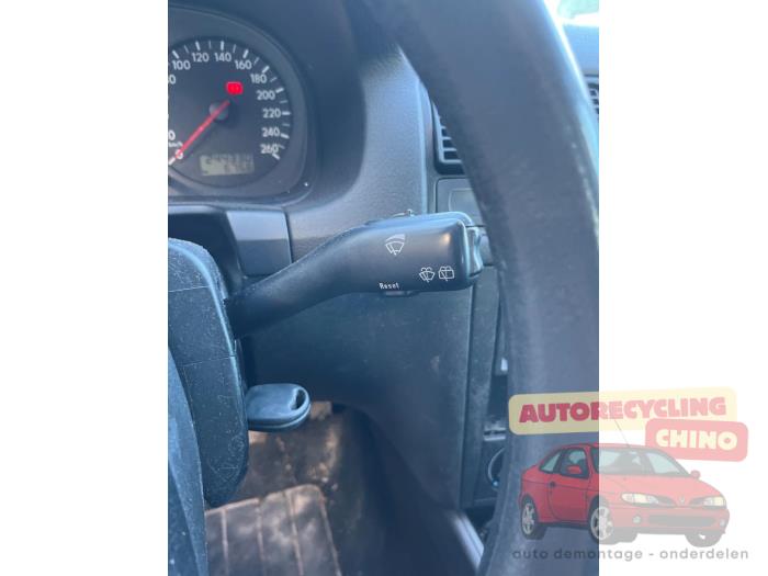 Volkswagen Golf IV 1.6 16V Sloopvoertuig (2002, Groen)