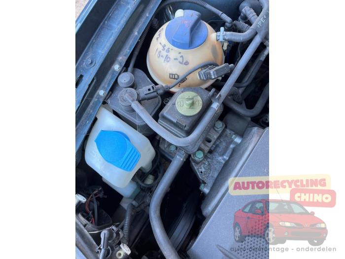 Volkswagen Golf IV 1.6 16V Sloopvoertuig (2002, Groen)