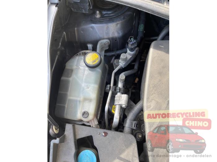 Toyota Auris 2.0 D-4D-F 16V Sloopvoertuig (2009, Grijs)