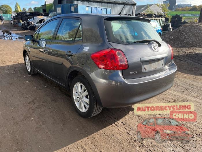 Toyota Auris 2.0 D-4D-F 16V Sloopvoertuig (2009, Grijs)