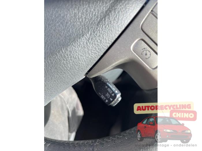 Toyota Auris 2.0 D-4D-F 16V Sloopvoertuig (2009, Grijs)