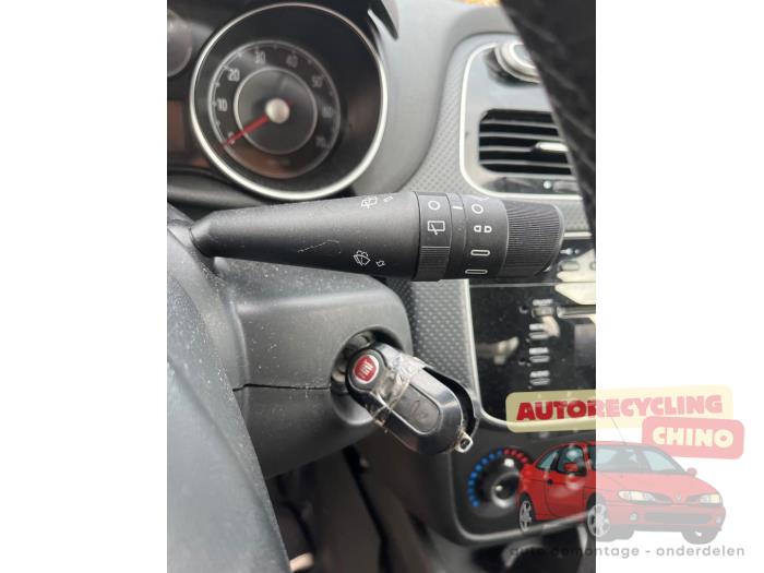 Fiat Punto Evo 1.4 Sloopvoertuig (2010, Wit)