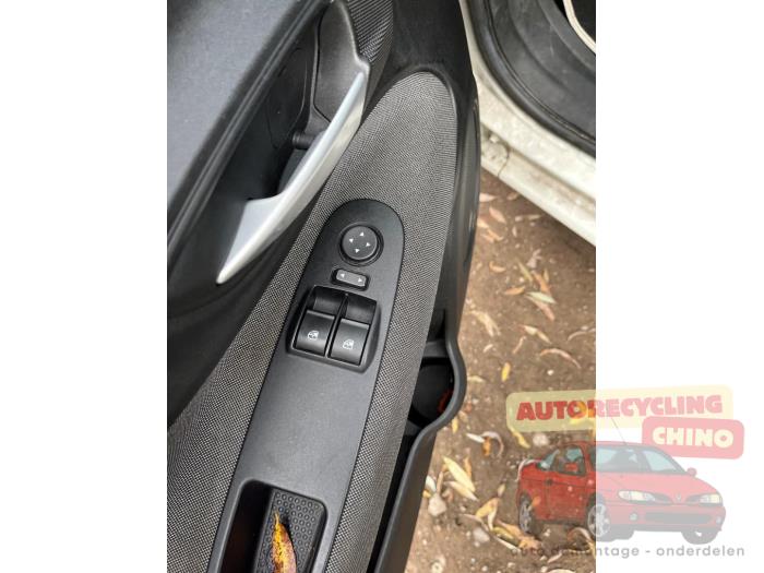 Fiat Punto Evo 1.4 Sloopvoertuig (2010, Wit)