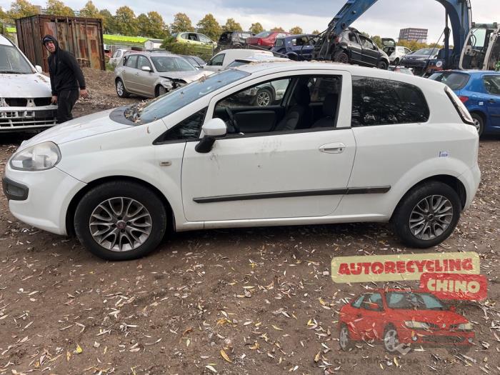 Fiat Punto Evo 1.4 Sloopvoertuig (2010, Wit)