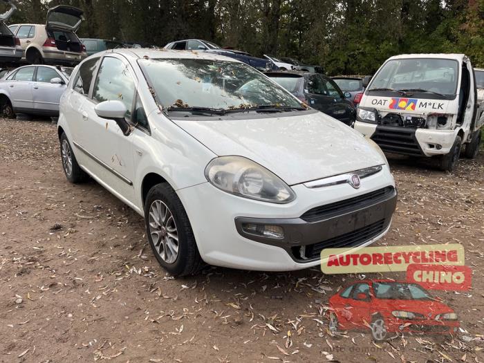 Fiat Punto Evo 1.4 Sloopvoertuig (2010, Wit)