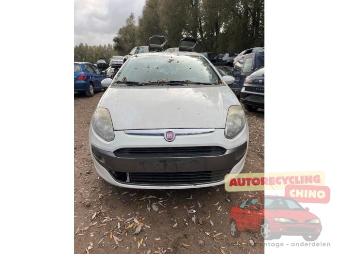 Fiat Punto Evo 1.4 Sloopvoertuig (2010, Wit)