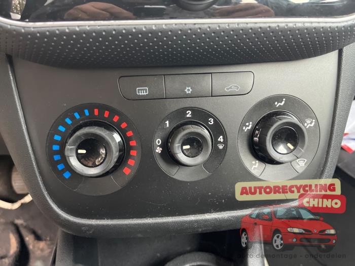 Fiat Punto Evo 1.4 Sloopvoertuig (2010, Wit)