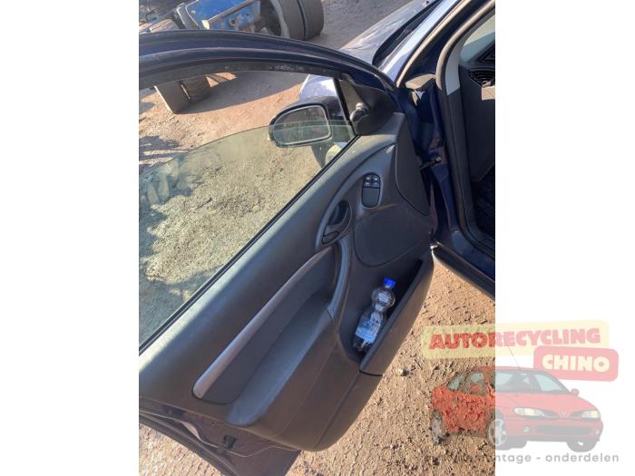 Ford Focus 1 1.4 16V Sloopvoertuig (2001, Blauw)