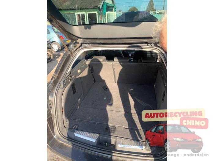 Renault Laguna III Estate 2.0 16V Sloopvoertuig (2008, Zwart)