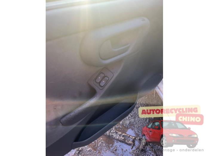 Opel Corsa C 1.2 16V Sloopvoertuig (2002, Grijs)