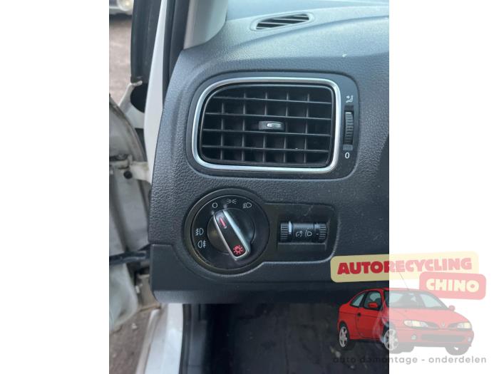 Volkswagen Polo V 1.2 TDI 12V BlueMotion Sloopvoertuig (2011, Wit)