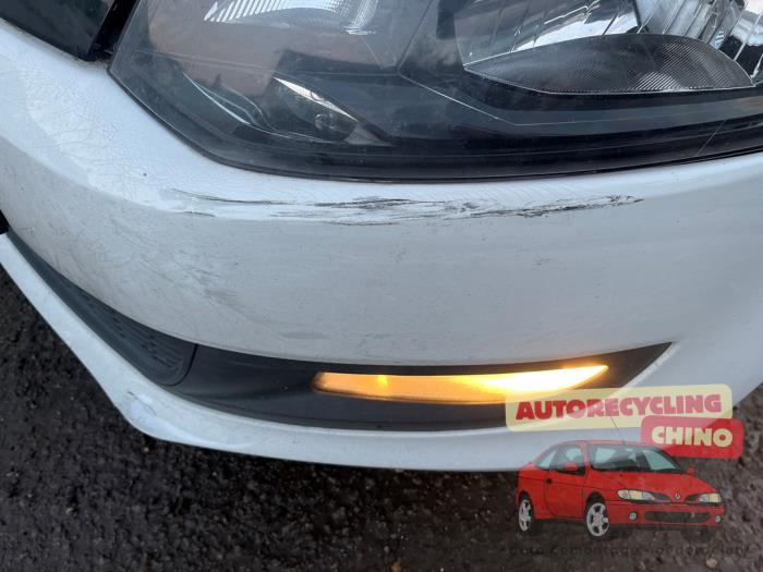 Volkswagen Polo V 1.2 TDI 12V BlueMotion Sloopvoertuig (2011, Wit)