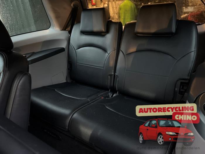 Mitsubishi Grandis 2.4 16V MIVEC Sloopvoertuig (2007, Zwart)