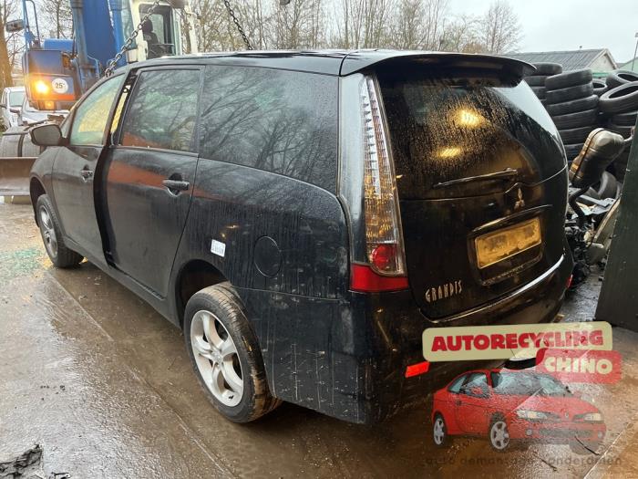 Mitsubishi Grandis 2.4 16V MIVEC Sloopvoertuig (2007, Zwart)