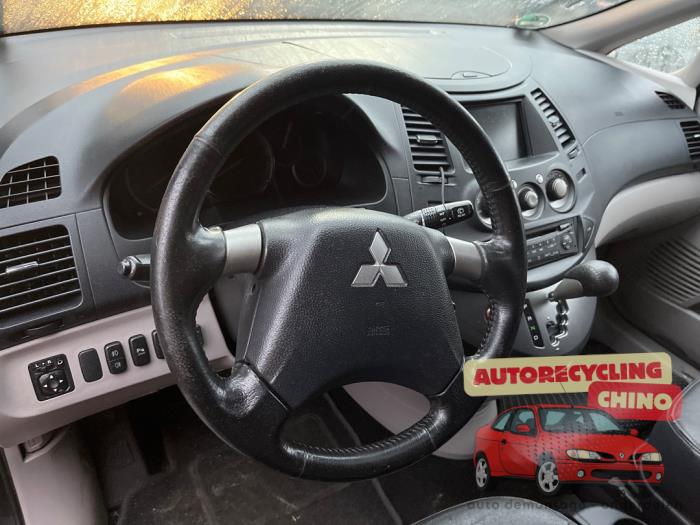 Mitsubishi Grandis 2.4 16V MIVEC Sloopvoertuig (2007, Zwart)