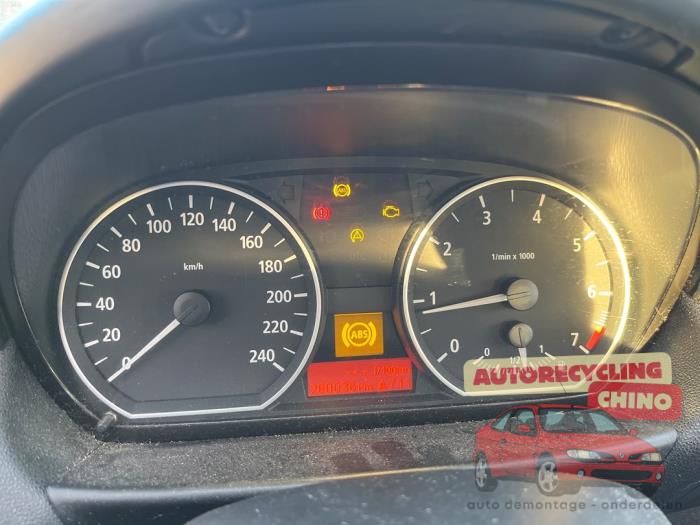 BMW 1 serie 116i 1.6 16V Sloopvoertuig (2004, Grijs)