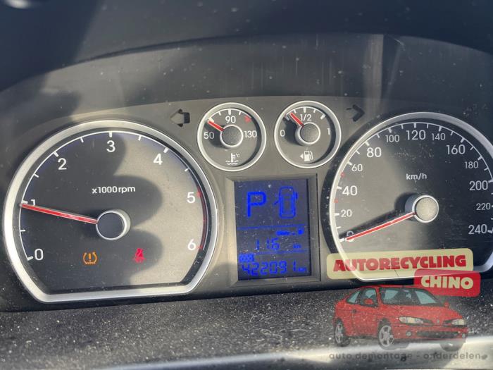 Hyundai i30 1.6 CRDi 16V VGT HP Sloopvoertuig (2008, Grijs)