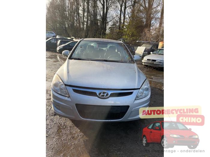 Hyundai i30 1.6 CRDi 16V VGT HP Sloopvoertuig (2008, Grijs)