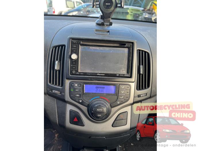 Hyundai i30 1.6 CRDi 16V VGT HP Sloopvoertuig (2008, Grijs)