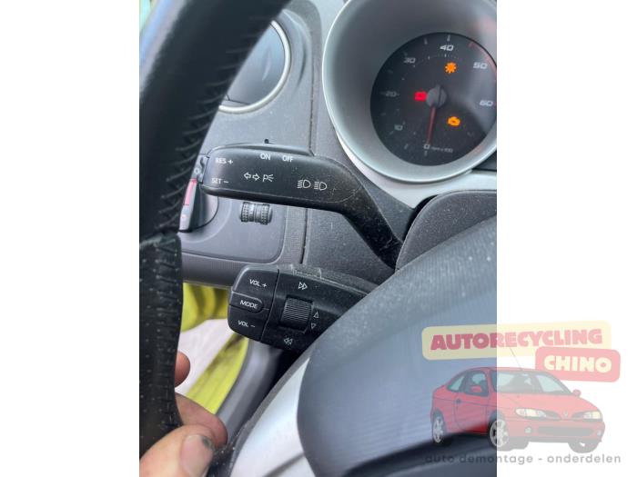 Seat Ibiza IV 1.9 TDI 105 Sloopvoertuig (2009, Geel)