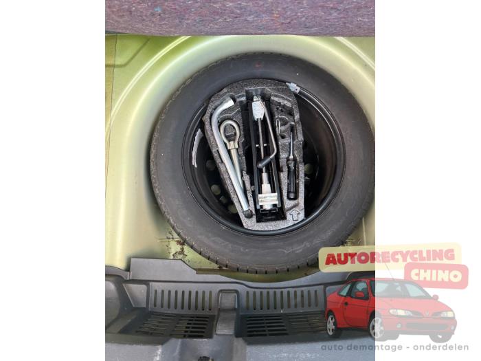 Seat Ibiza IV 1.9 TDI 105 Sloopvoertuig (2009, Geel)