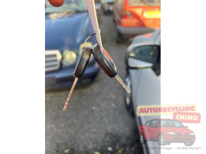 Suzuki Wagon-R+ 1.3 16V Sloopvoertuig (2001, Grijs)