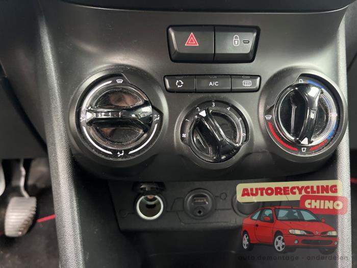 Peugeot 208 I 1.2 Vti 12V PureTech 82 Sloopvoertuig (2012, Zwart)