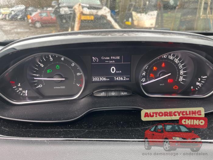 Peugeot 208 I 1.2 Vti 12V PureTech 82 Sloopvoertuig (2012, Zwart)