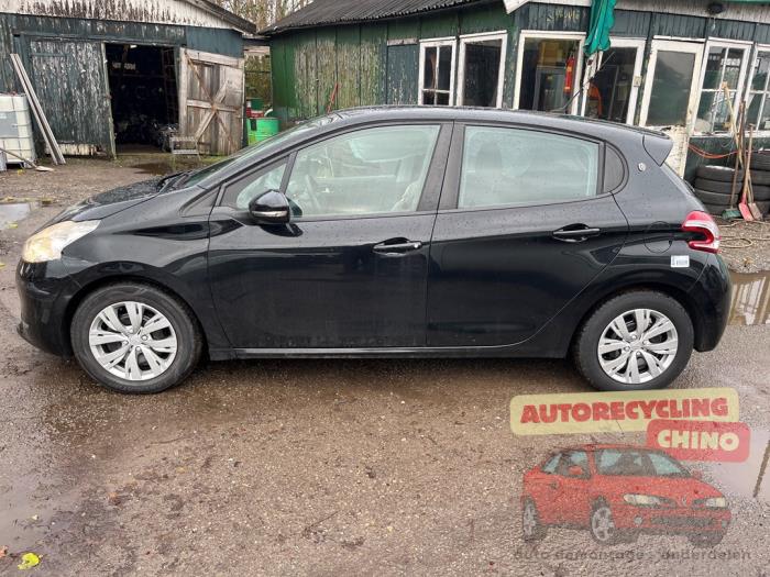 Peugeot 208 I 1.2 Vti 12V PureTech 82 Sloopvoertuig (2012, Zwart)