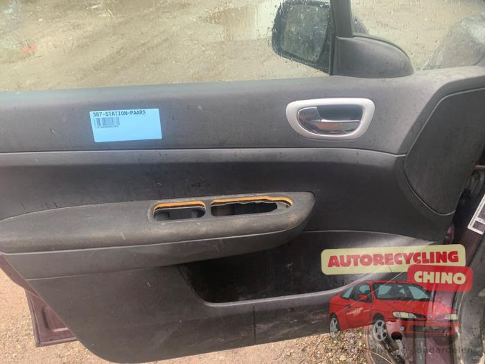 Peugeot 307 SW 2.0 HDi 135 16V FAP Sloopvoertuig (2007, Paars)