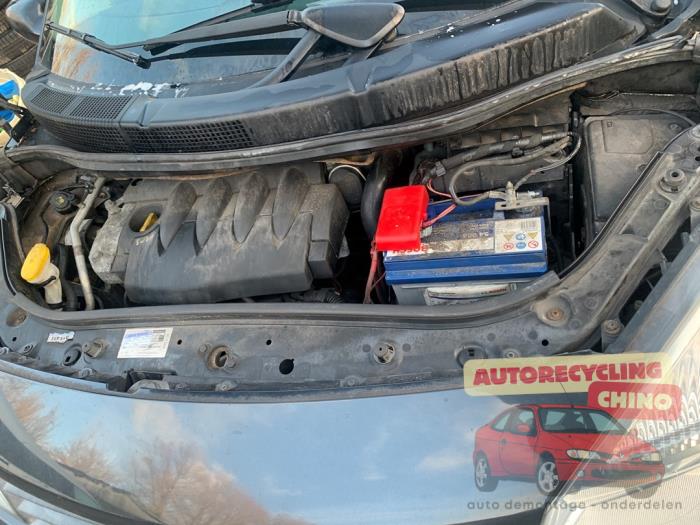 Renault Scénic II 1.6 16V Sloopvoertuig (2006, Grijs)