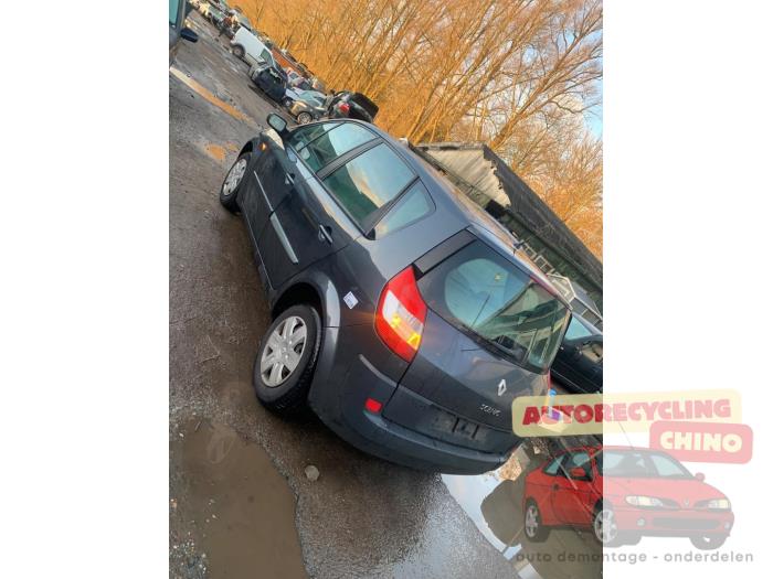 Renault Scénic II 1.6 16V Sloopvoertuig (2006, Grijs)