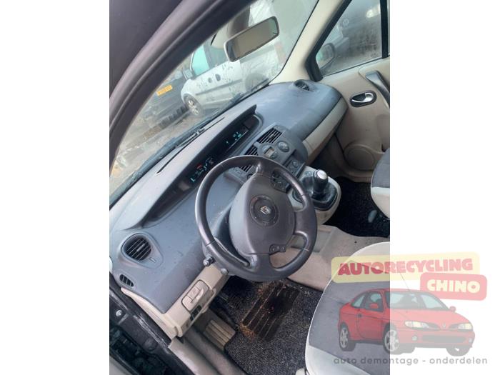 Renault Scénic II 1.6 16V Sloopvoertuig (2006, Grijs)