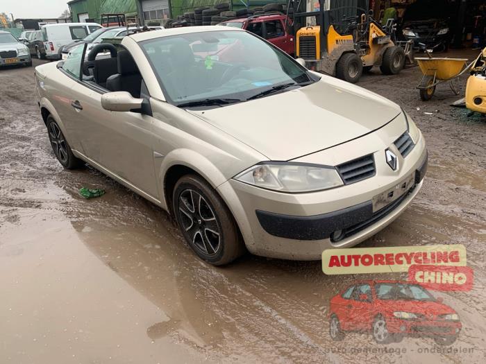 Renault Megane II CC 1.6 16V Sloopvoertuig (2004, Bruin)