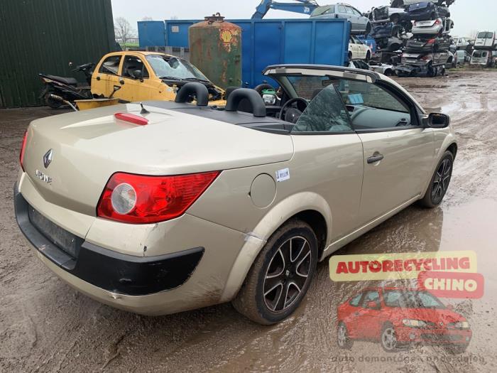 Renault Megane II CC 1.6 16V Sloopvoertuig (2004, Bruin)