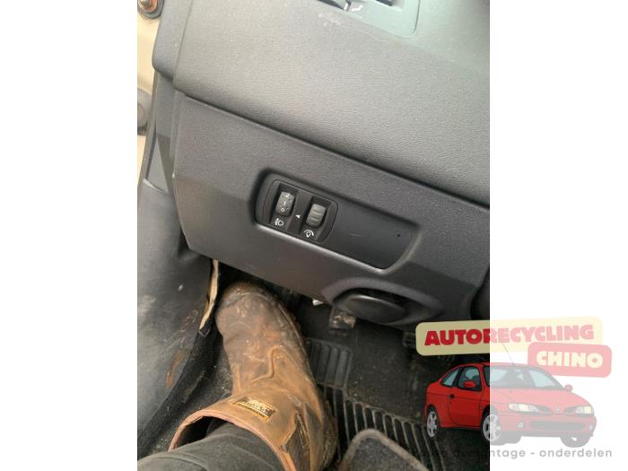 Renault Megane II CC 1.6 16V Sloopvoertuig (2004, Bruin)