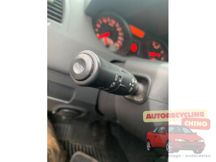 Renault Megane II CC 1.6 16V Sloopvoertuig (2004, Bruin)