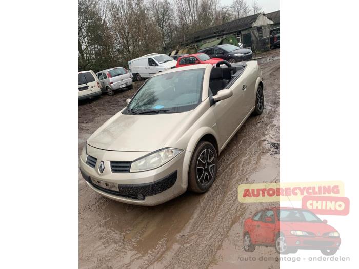 Renault Megane II CC 1.6 16V Sloopvoertuig (2004, Bruin)