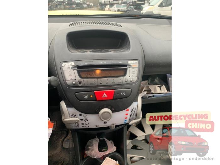 Peugeot 107 1.0 12V Sloopvoertuig (2012, Geel)