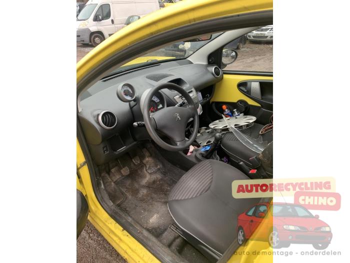 Peugeot 107 1.0 12V Sloopvoertuig (2012, Geel)